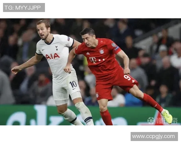 莱万回归安联球场遭拜仁球迷嘘声四起令人唏嘘不已